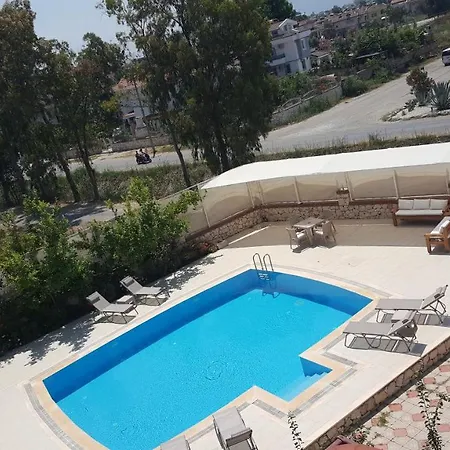 Ekin Βίλα *