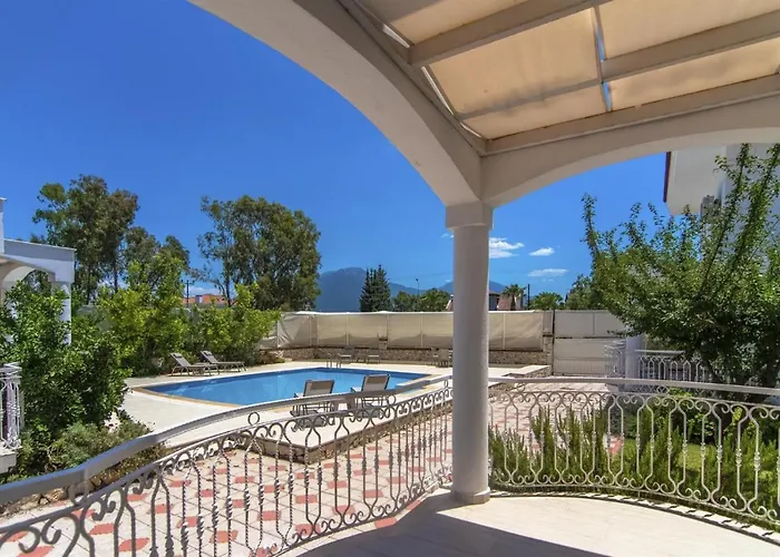 Ekin Villa *